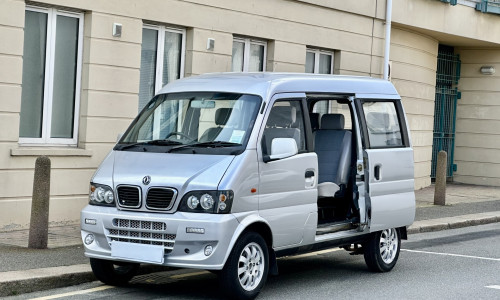 7 SEATER MINIBUS