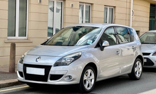FAMILY VALUE - £5,995